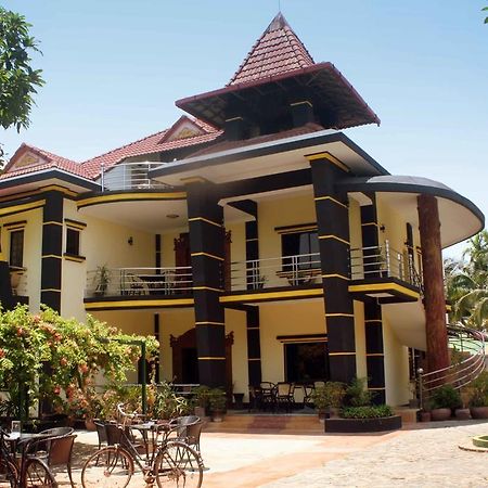 The Magic Sponge Hostel Kampot Exterior photo